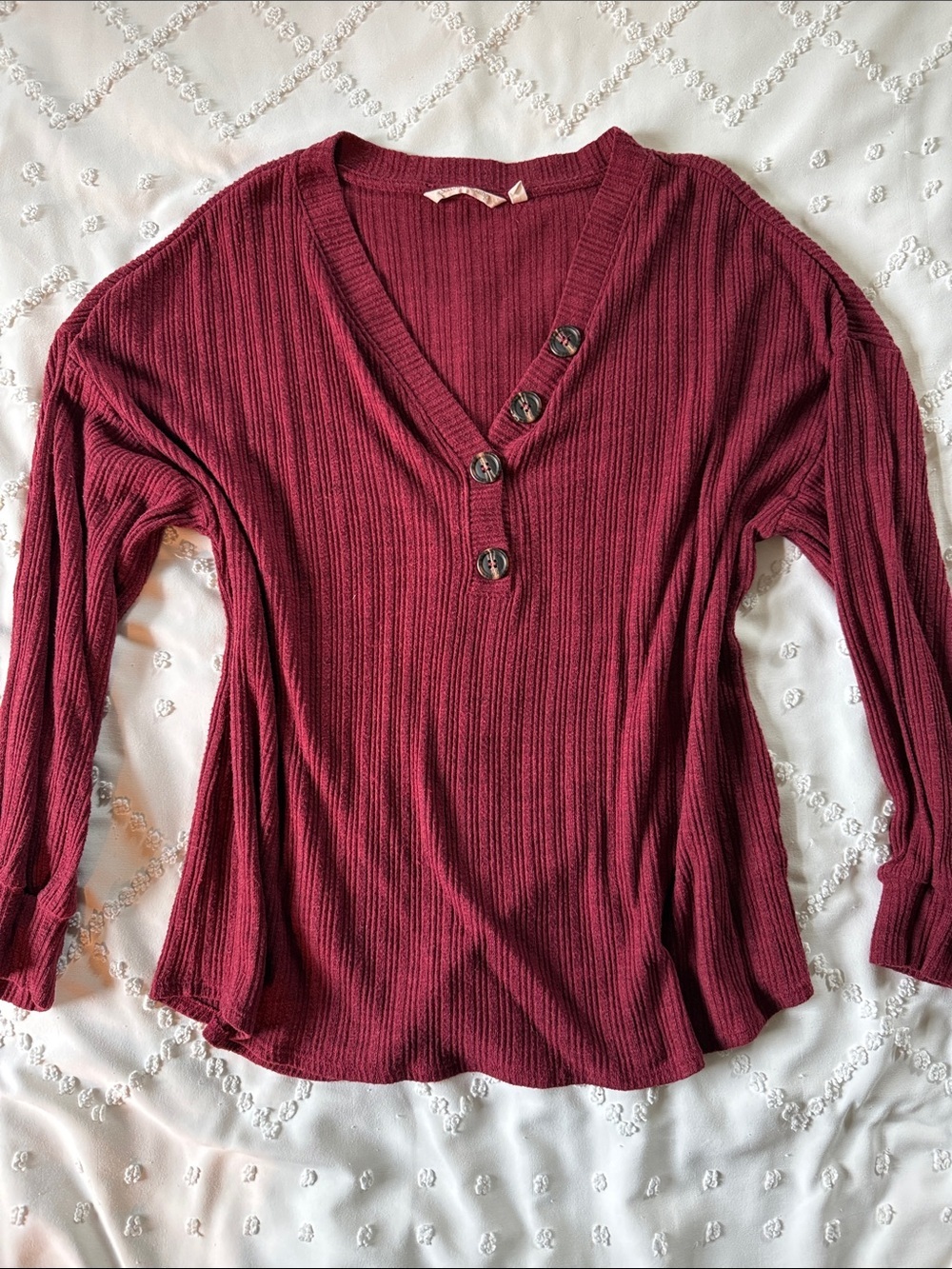 Soft Surroundings Ribbed V‑Neck Knit Top in Burgundy